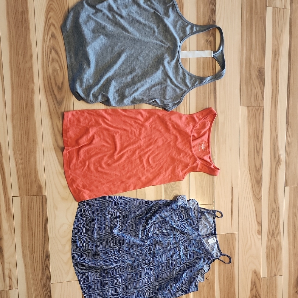 Old Navy Gray, Coral and Blue Mixed Tank Top Set